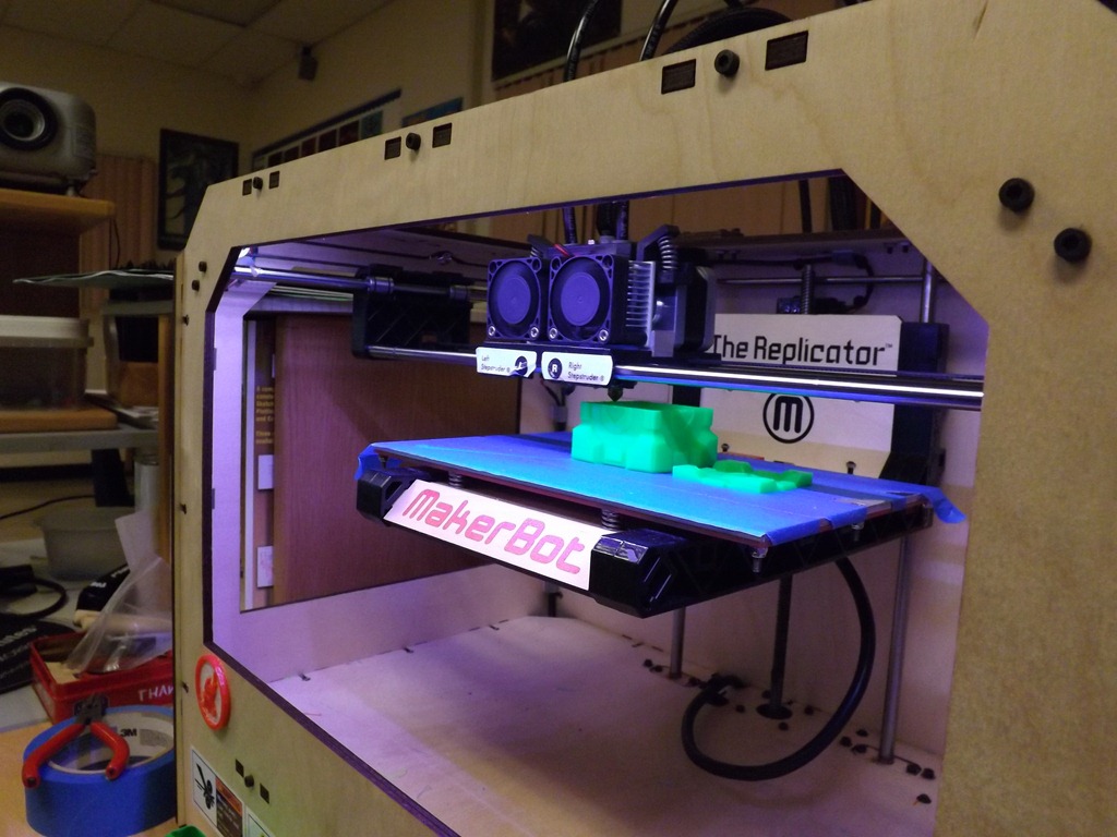 За 4 часа 3d принтер напечатал 64. 3d-принтер creality3d Ender 3. Dragonfly 3d принтер. Plastoprint 3d принтер. 3д принтер Lom.